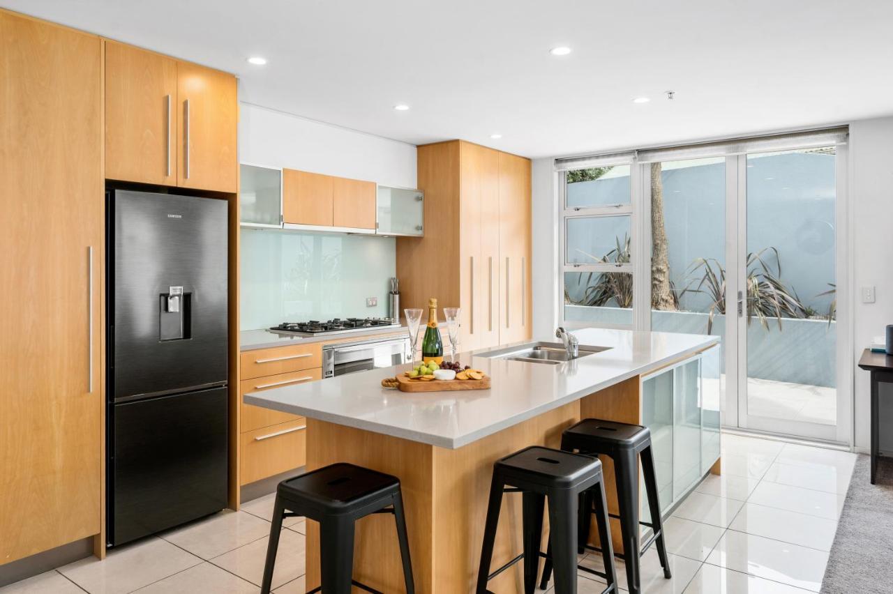 Lakeside Apartment Waimahana 1 Таупо Екстериор снимка