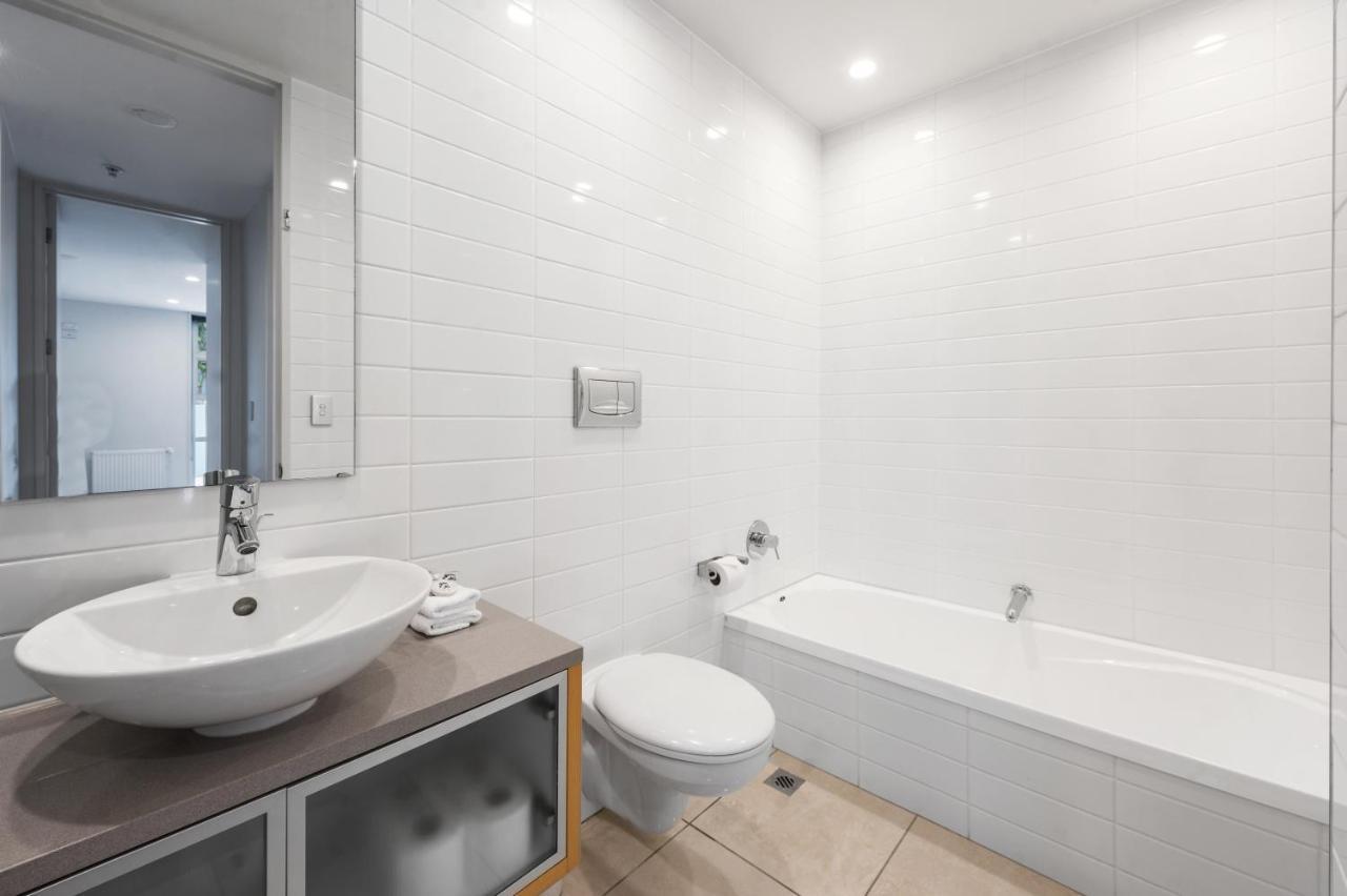 Lakeside Apartment Waimahana 1 Таупо Екстериор снимка